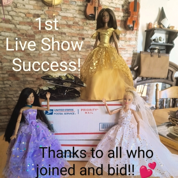 Meet Me in the Hedge - Picture 4 of 10